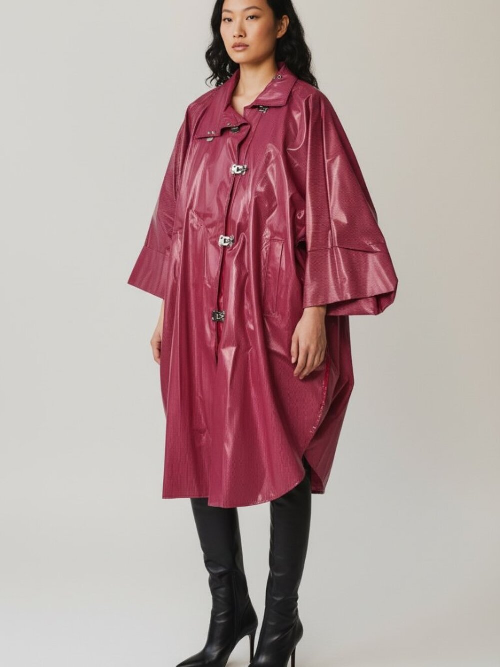 Vintage I.I.I. Red Vinyl Raincoat Cape Trench Jacket Metal Clasp Oversized M